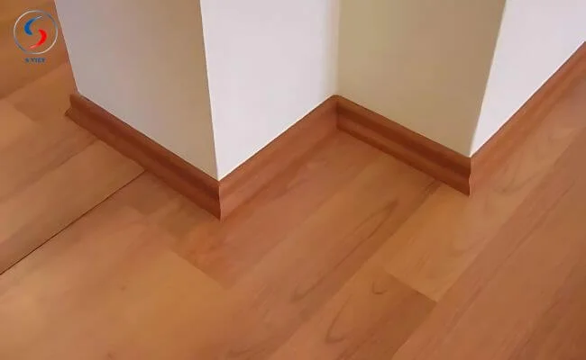 Báo giá phào chân tường nhựa giả gỗ, nẹp chân tường mới nhất (4)