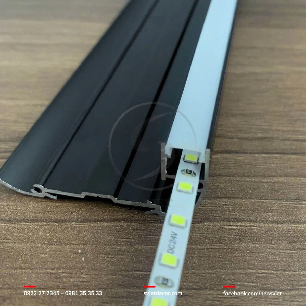 Nẹp nhôm chống trượt đèn LED