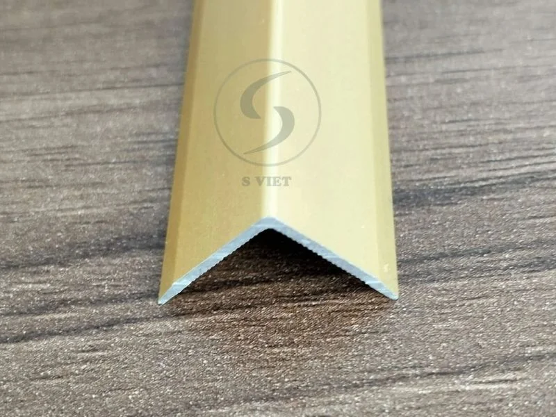 Tổng quan nẹp V vàng: màu sắc, phân loại trong trang trí nội thất 5 Nẹp V vàng mờ 200126